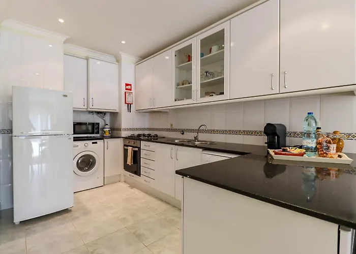 Casa Coracao De Viana - Near The Apartment