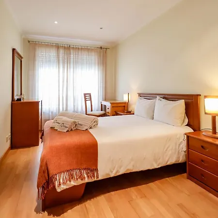 Apartment Casa Coracao De Viana - Near The